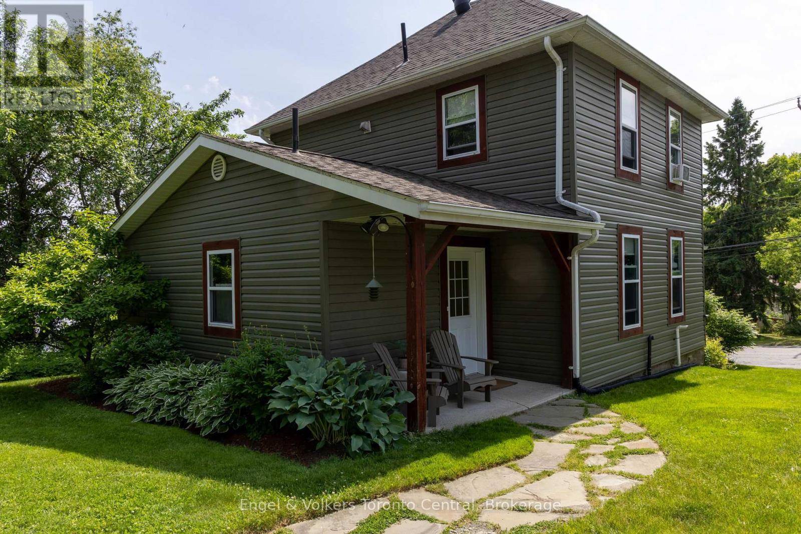 Bracebridge (macaulay), ON P1L1H3,82 ENTRANCE DRIVE
