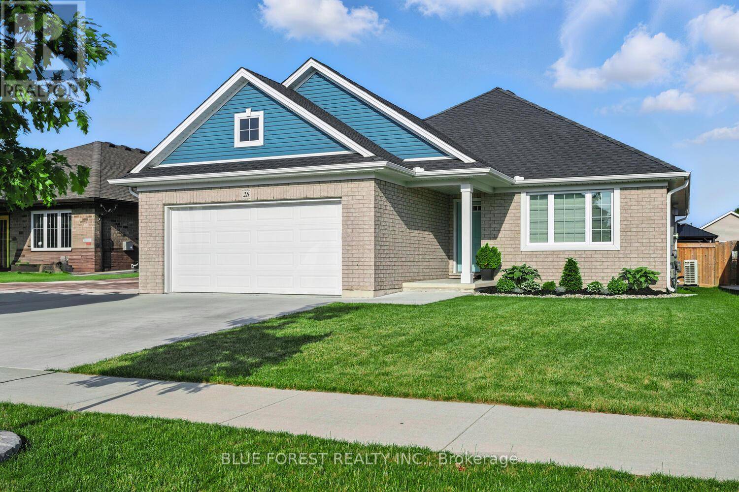 St. Thomas, ON N5R0L7,28 WEIR CRESCENT