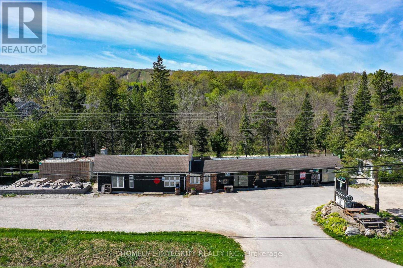 Blue Mountains, ON L9Y0T1,209574 HIGHWAY 26