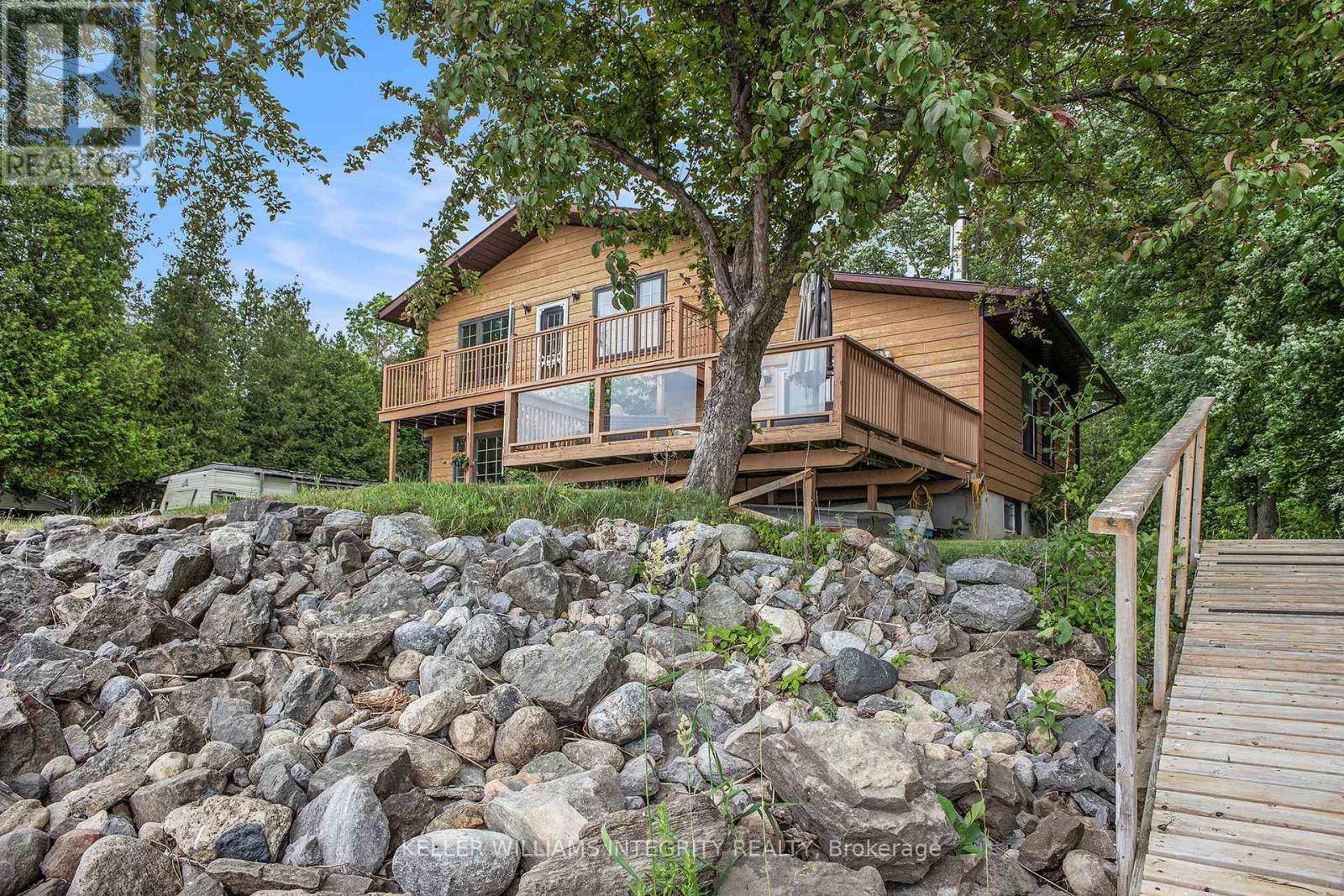Lanark Highlands, ON K0G1M0,501 STEWART LANE