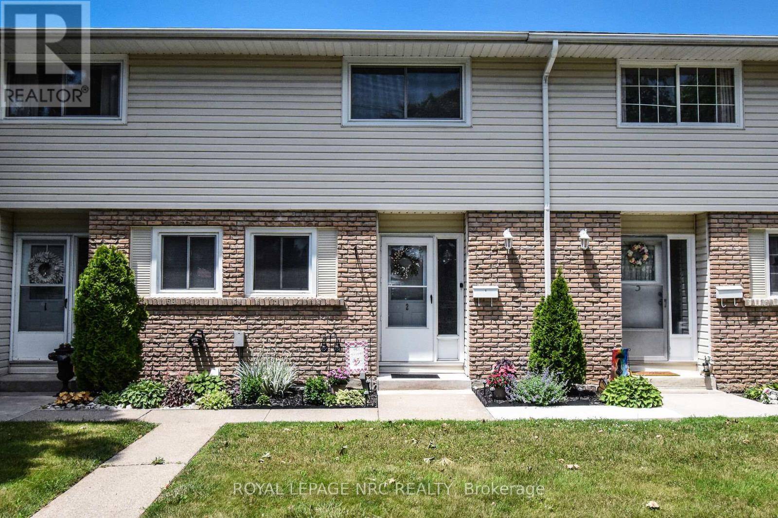 St. Catharines (vine/linwell), ON L2M3S4,151 Parnell RD #2