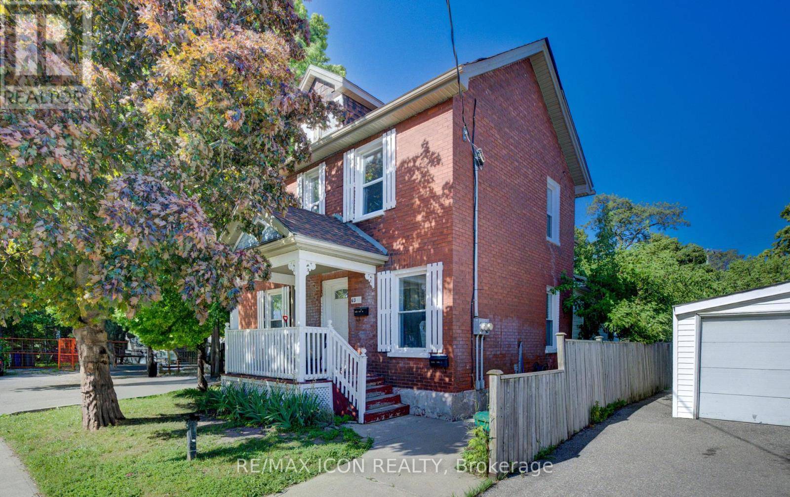 Cambridge, ON N1R4C4,63 BROOK STREET