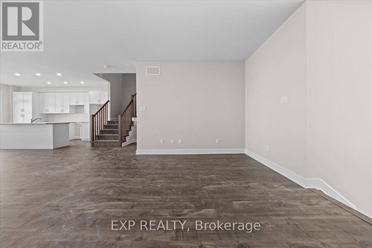 Carleton Place, ON K7C0C4,70 EASTWOOD DRIVE