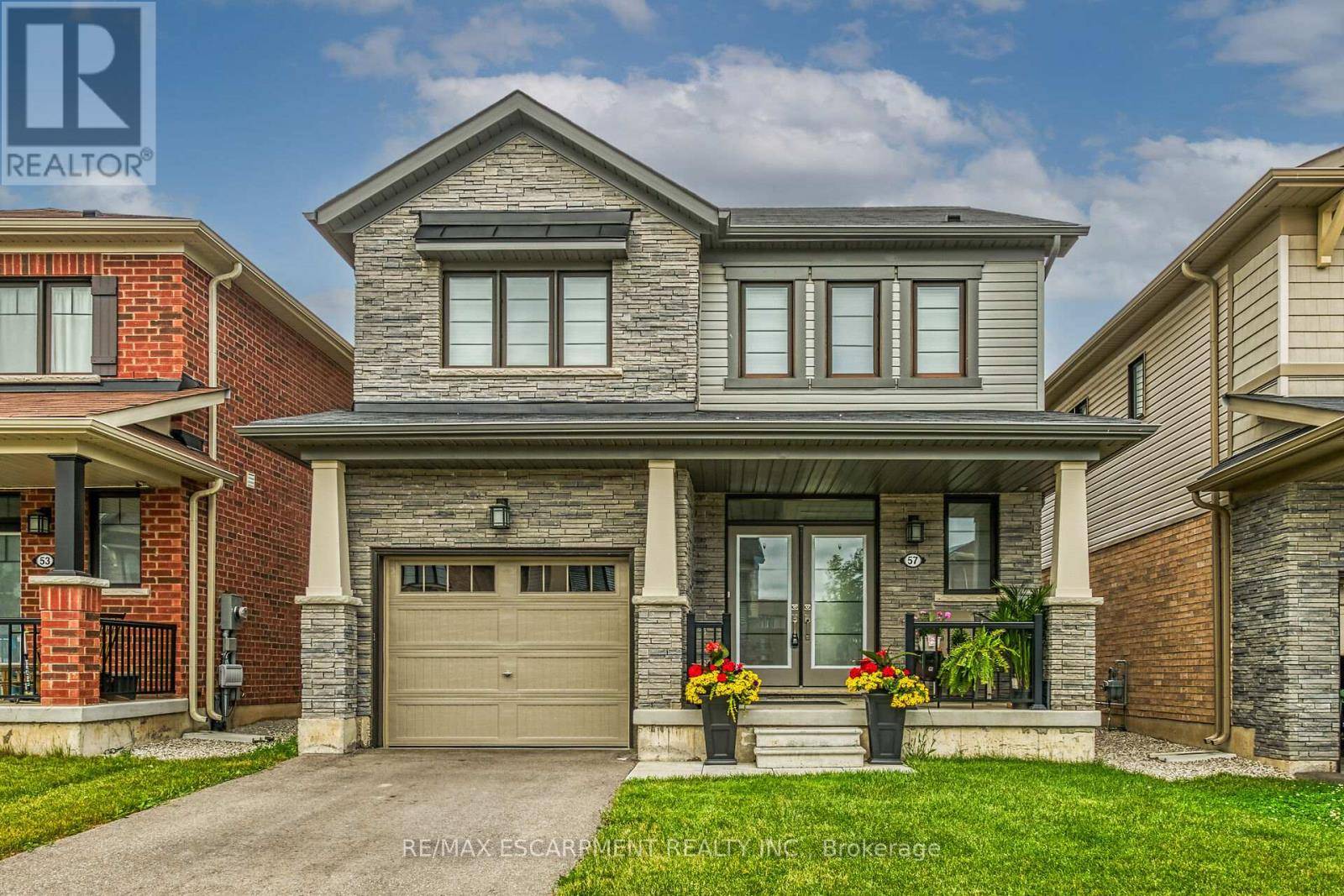 Hamilton (stoney Creek), ON L8J0M4,57 QUEEN MARY BOULEVARD