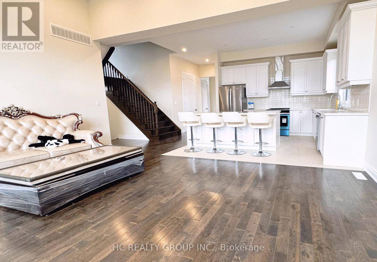 Woodstock (woodstock - North), ON N4T0K3,313 SOMME STREET