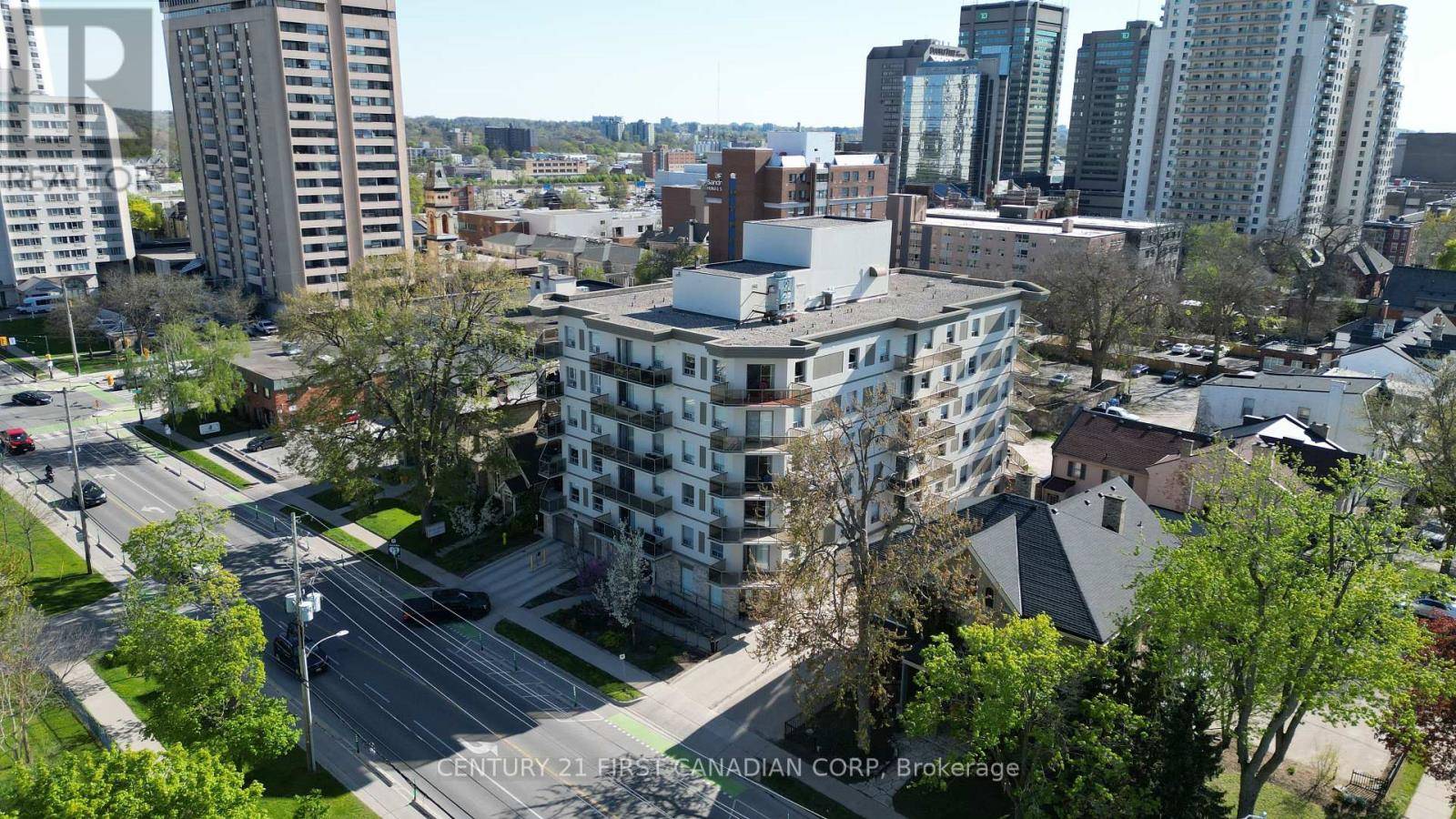 London East (east F), ON N6B2T2,435 Colborne ST #208