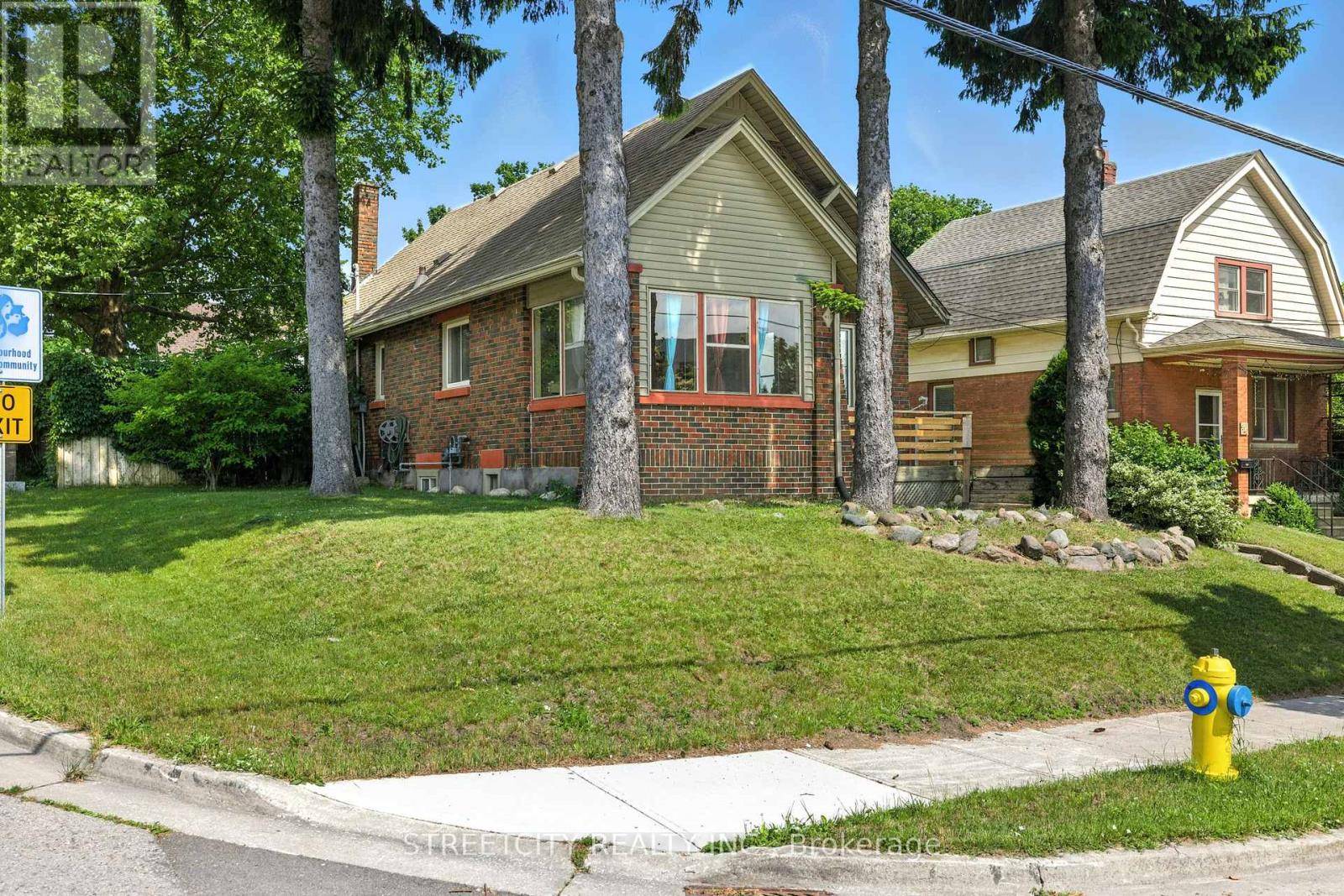 London East (east G), ON N5W4G3,418 ASHLAND AVENUE