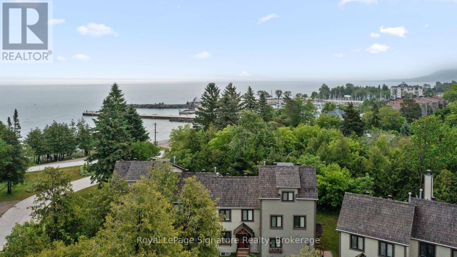 Blue Mountains, ON N0H2P0,63 BAY ST West #3