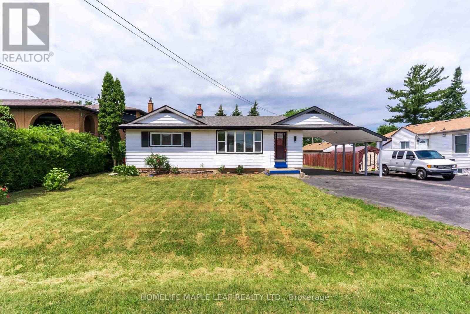 Hamilton (stoney Creek), ON L8G3W3,93 CORMAN AVENUE