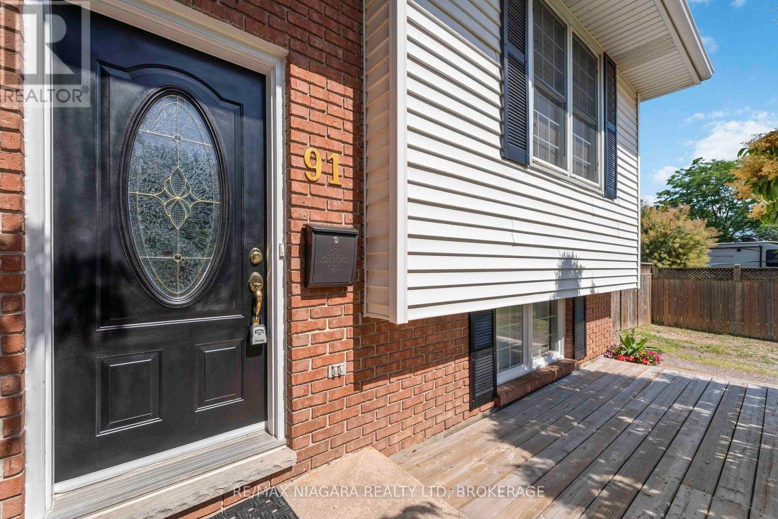 St. Catharines (secord Woods), ON L2P3S2,91 WOODROW STREET