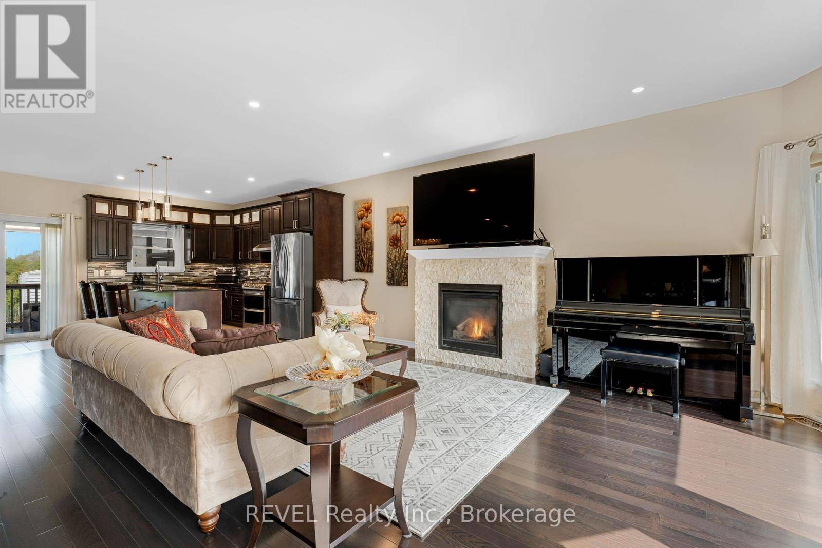 Fort Erie (crystal Beach), ON L0S1B0,181 HETRAM COURT
