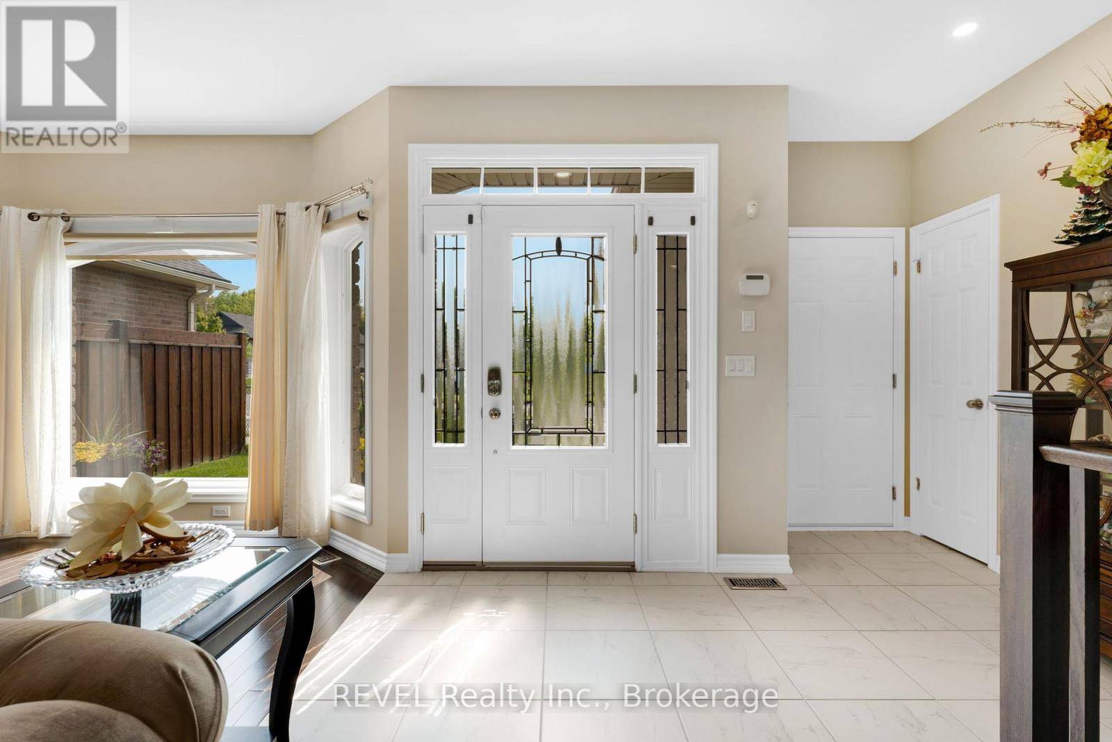 Fort Erie (crystal Beach), ON L0S1B0,181 HETRAM COURT