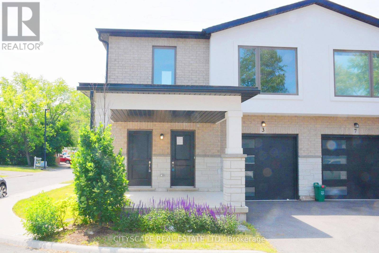 Welland (n. Welland), ON L3C0J7,3 ALAYCHE TRAIL