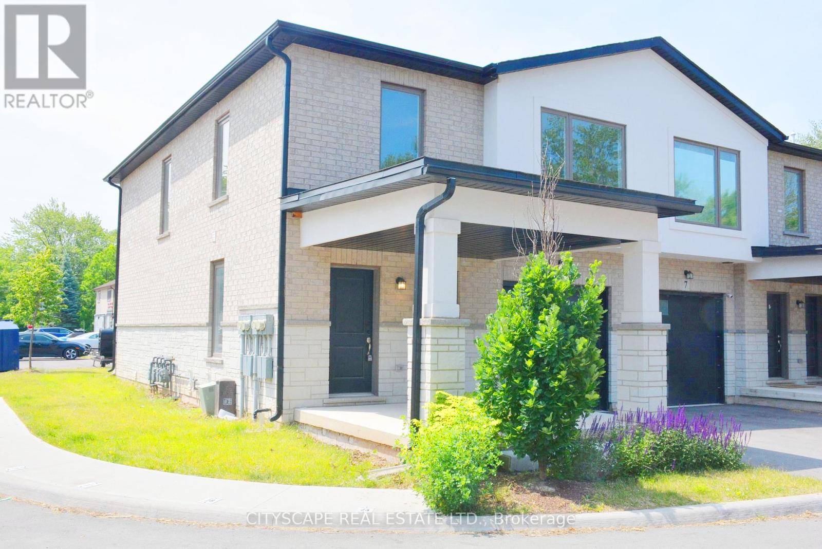 Welland (n. Welland), ON L3C0J7,3 ALAYCHE TRAIL