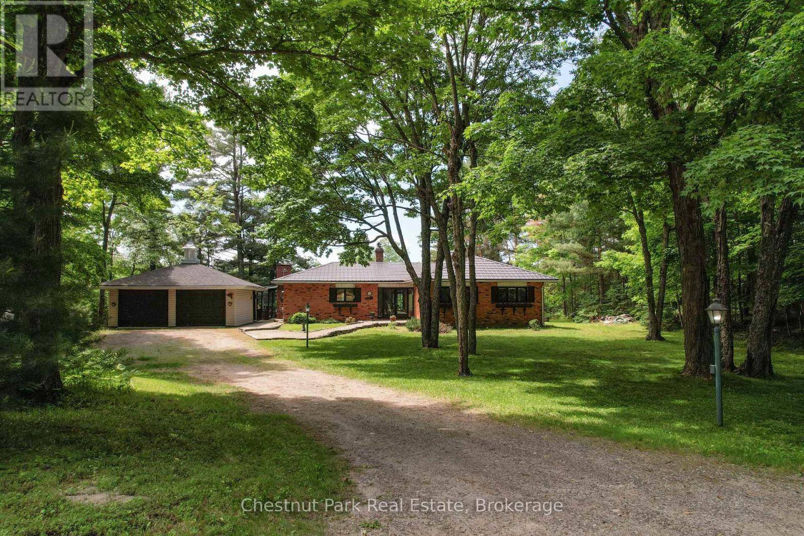 Huntsville (chaffey), ON P1H2J4,652 NORTH WASEOSA LAKE ROAD