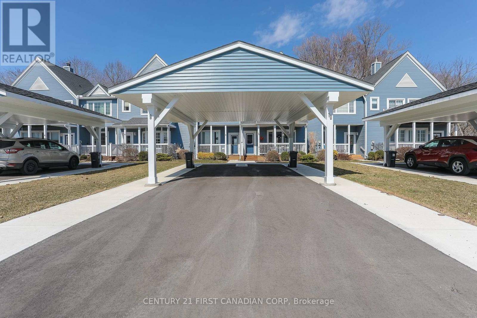 Central Elgin, ON N5L1E9,374 Front ST #10