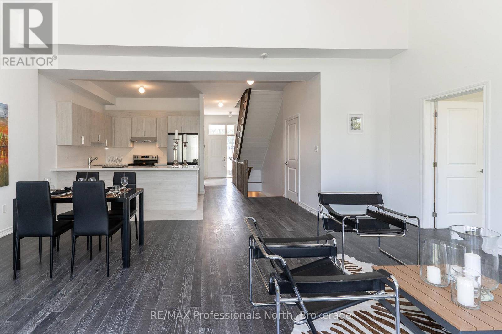 Bracebridge (macaulay), ON P1L0N5,17 TURNBERRY COURT