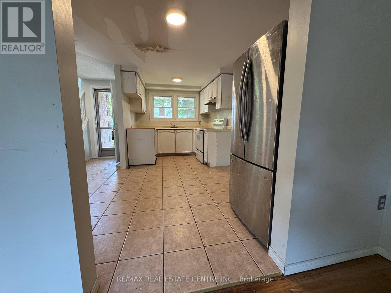 Guelph (willow West/sugarbush/west Acres), ON N1H8G4,180 Marksam RD #49