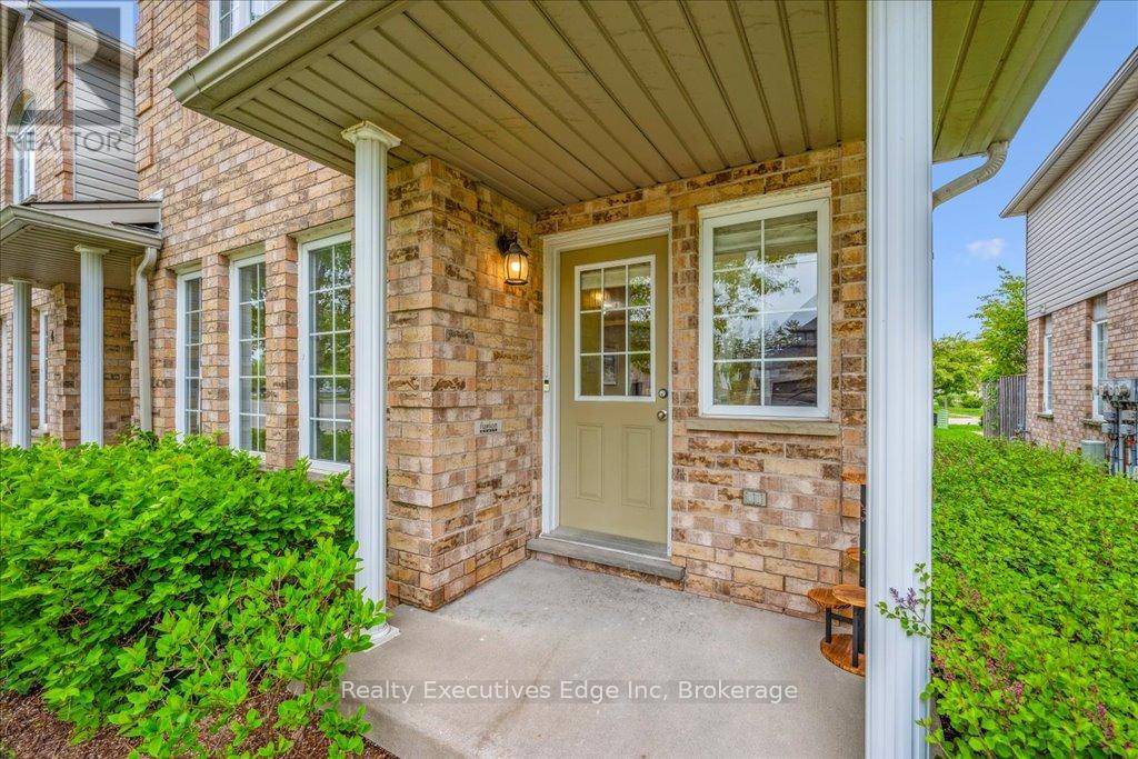 Guelph (clairfields/hanlon Business Park), ON N1G5L5,210 Dawn AVE #5