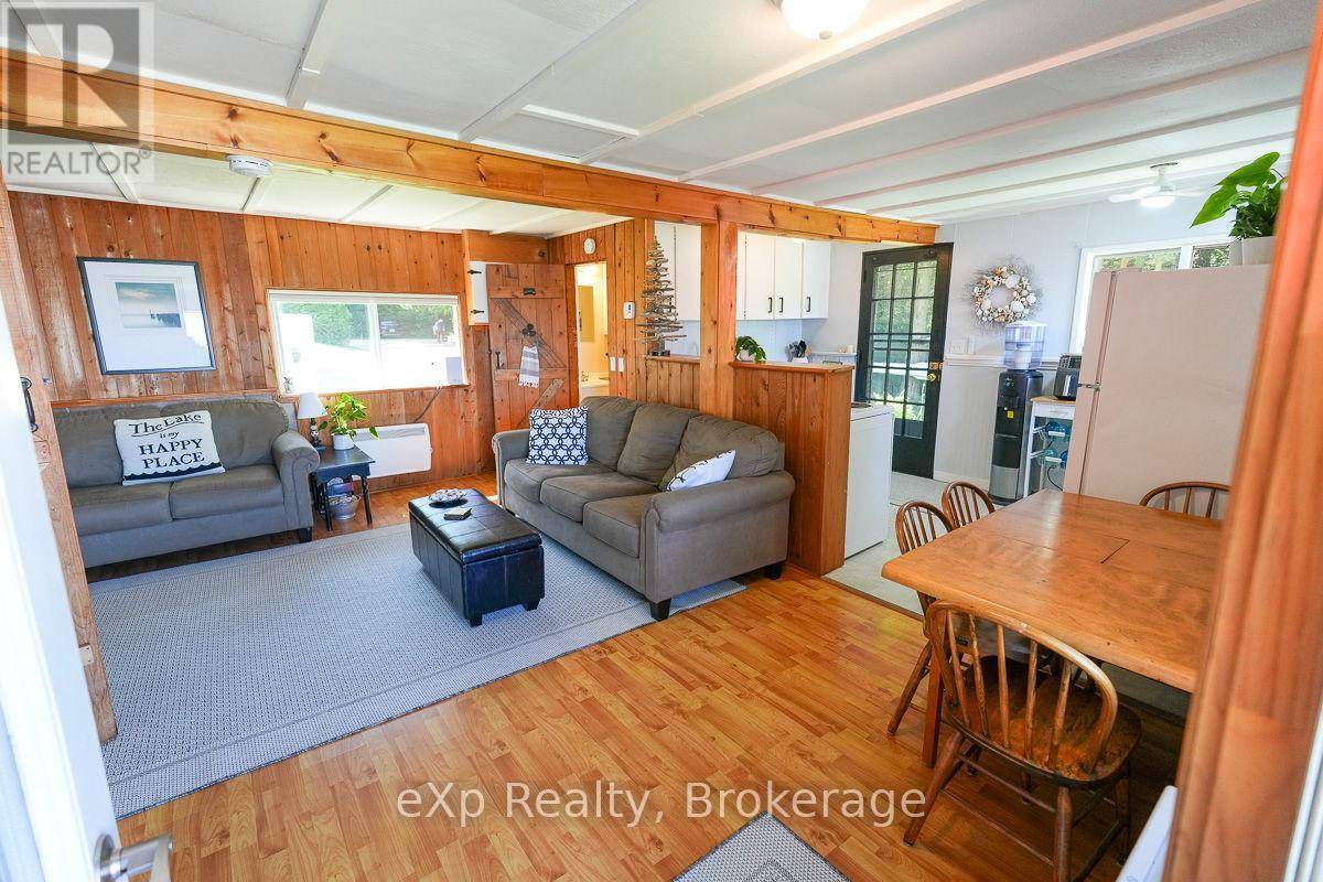 Chatsworth, ON N0H1G0,135 LAKEVIEW ROAD