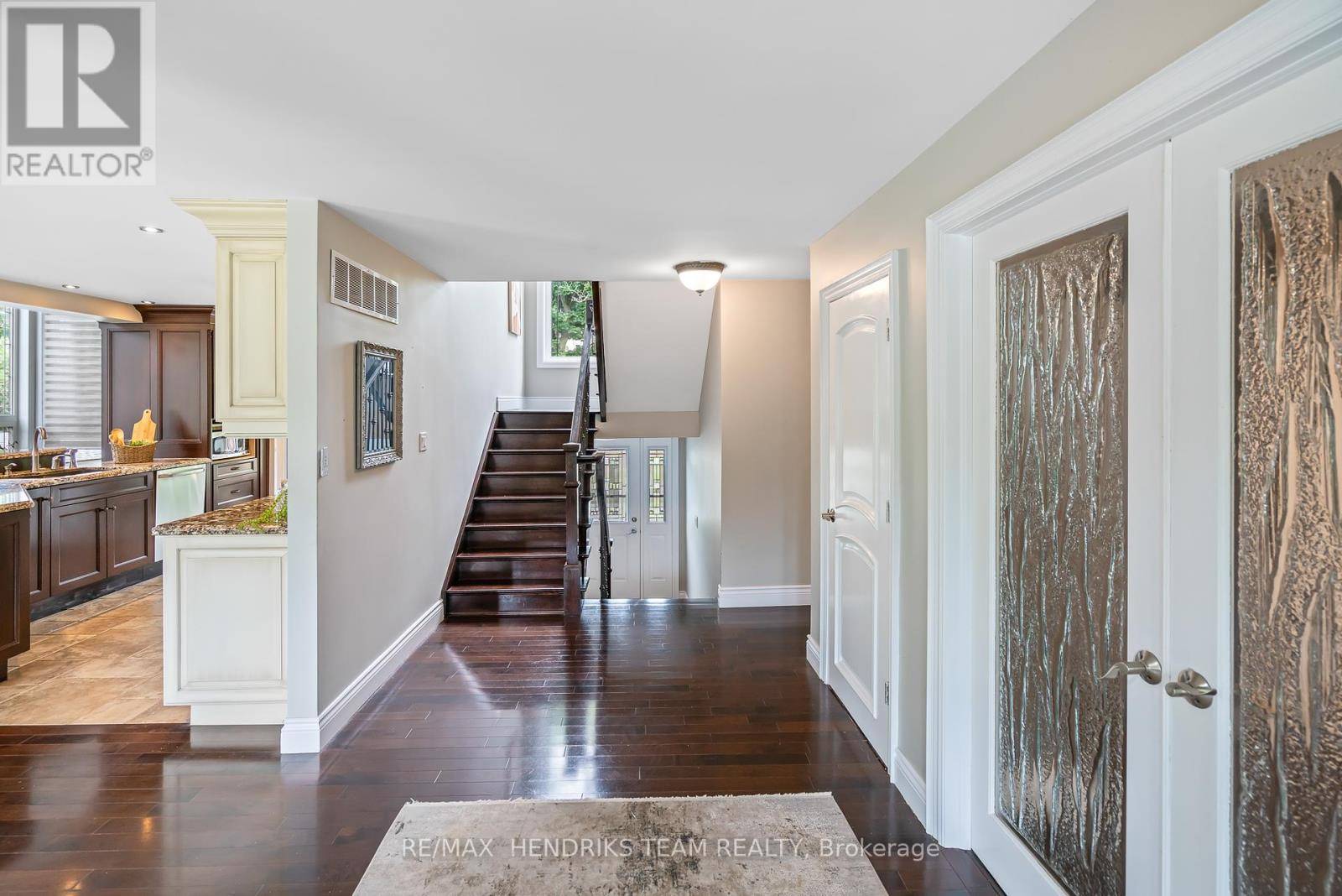 Niagara-on-the-lake (queenston), ON L0S1J0,4 FRONT ST South #MAIN HOUSE