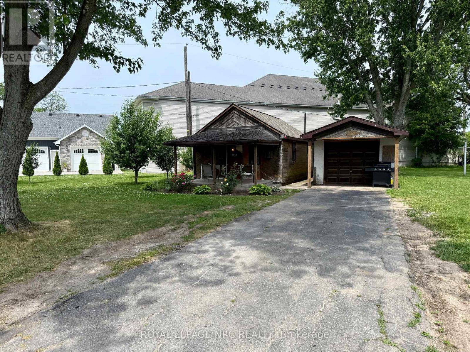 Niagara Falls (chippawa), ON L2G6J9,4149 WELLAND STREET