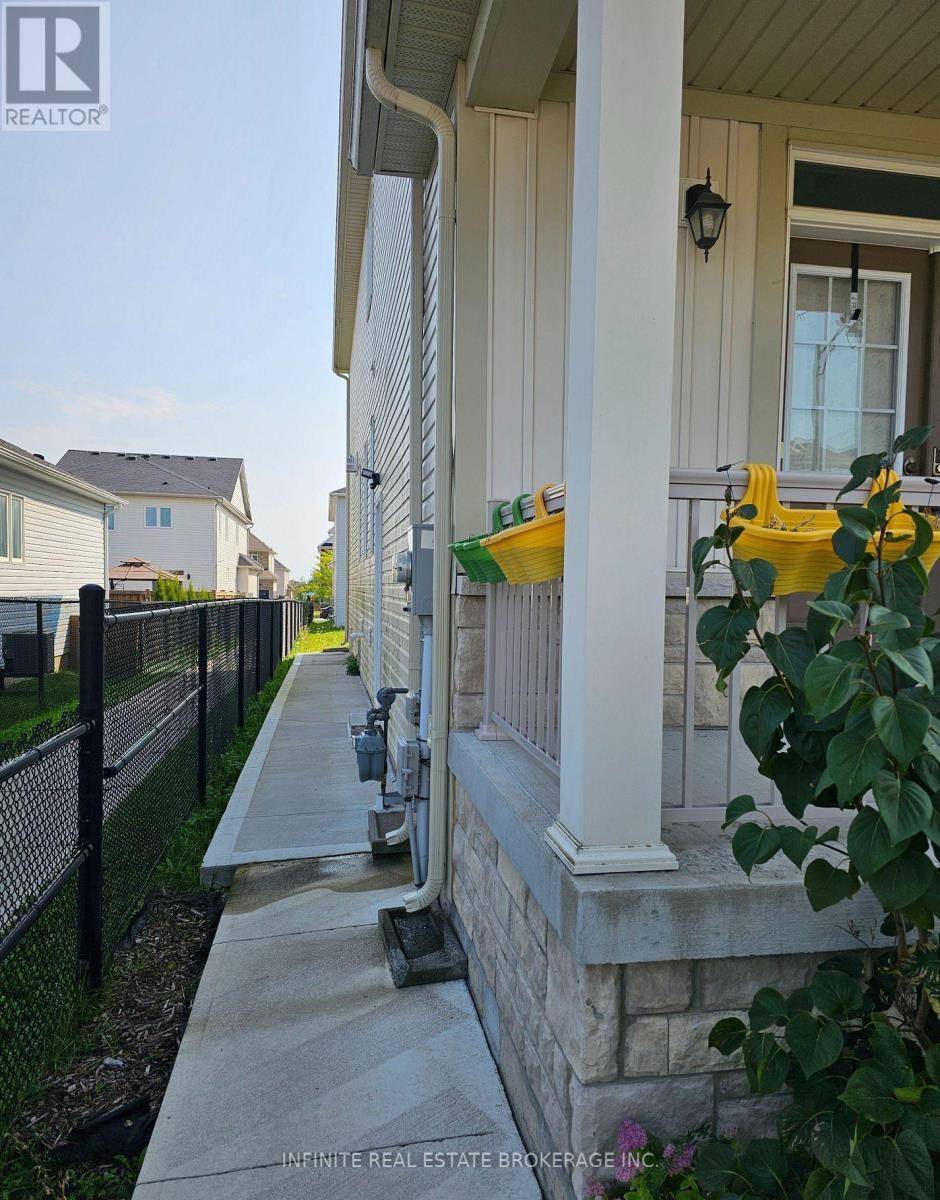 Shelburne, ON L9V3V7,244 JOHNSON DRIVE