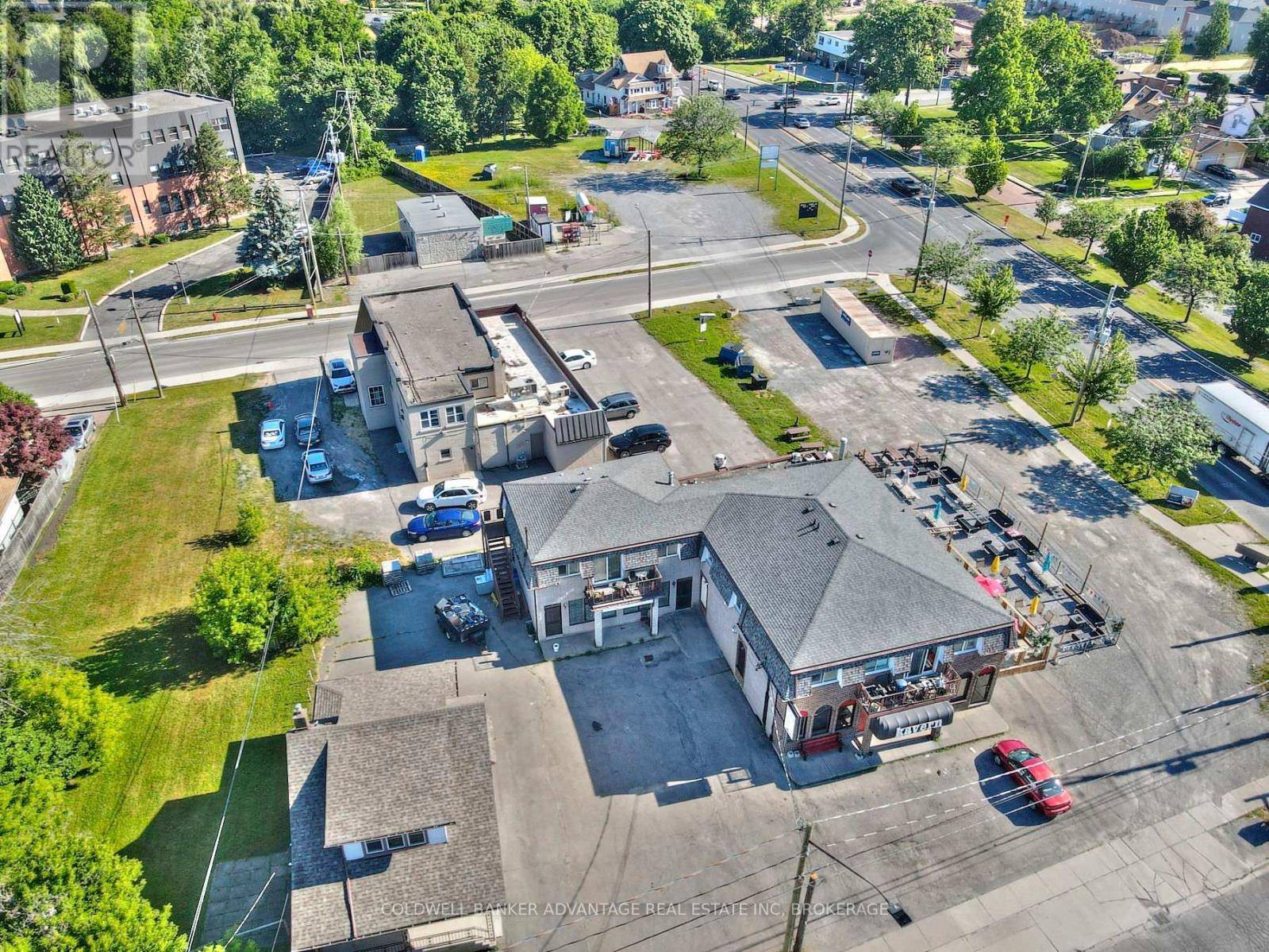 Welland (broadway), ON L3C5G5,192 MAPLE AVENUE
