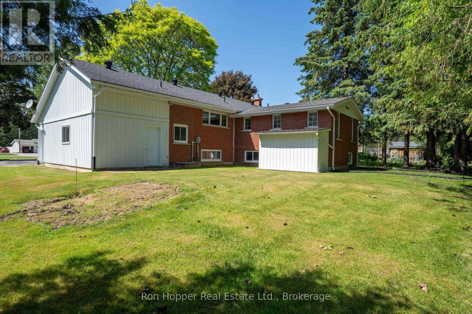 Owen Sound, ON N4K2T7,345 6TH AVENUE E
