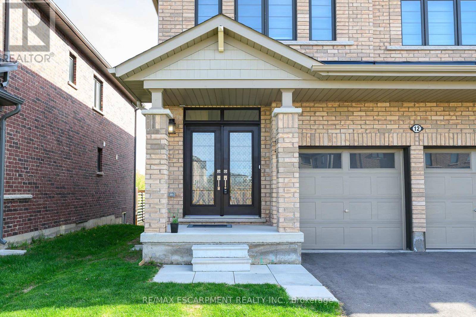 Hamilton (stoney Creek), ON L8J0K9,12 MIDHURST HEIGHTS