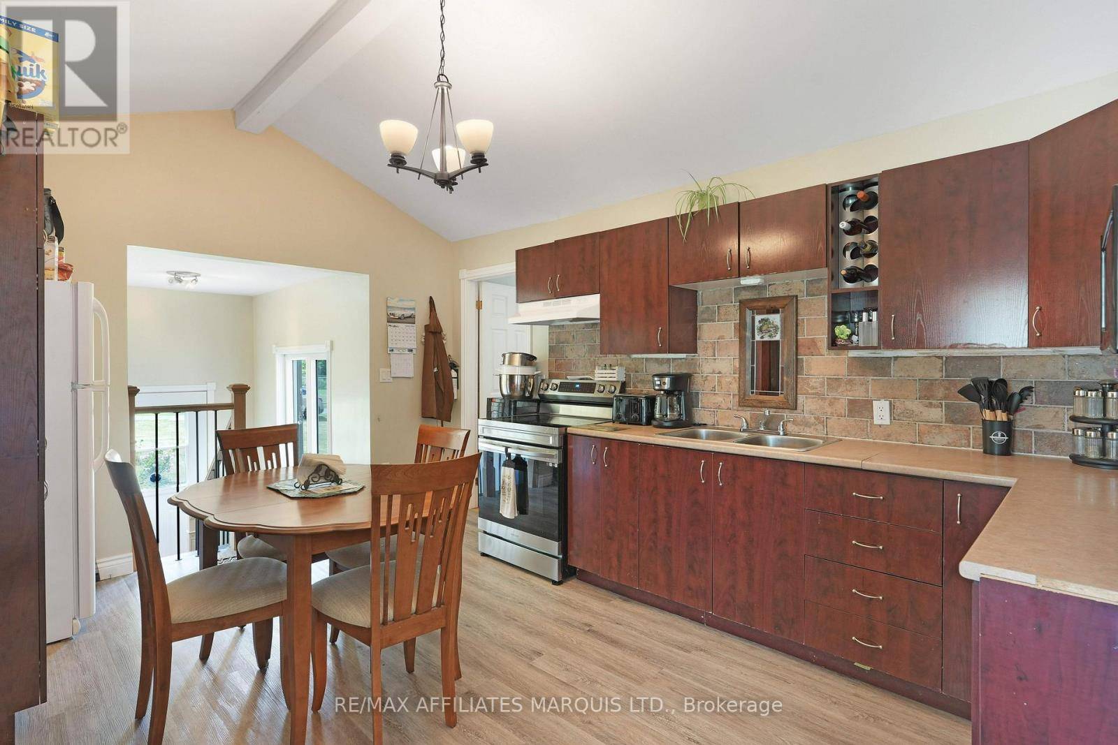 North Glengarry, ON K0B1H0,21895 SEGUIN MILL STREET