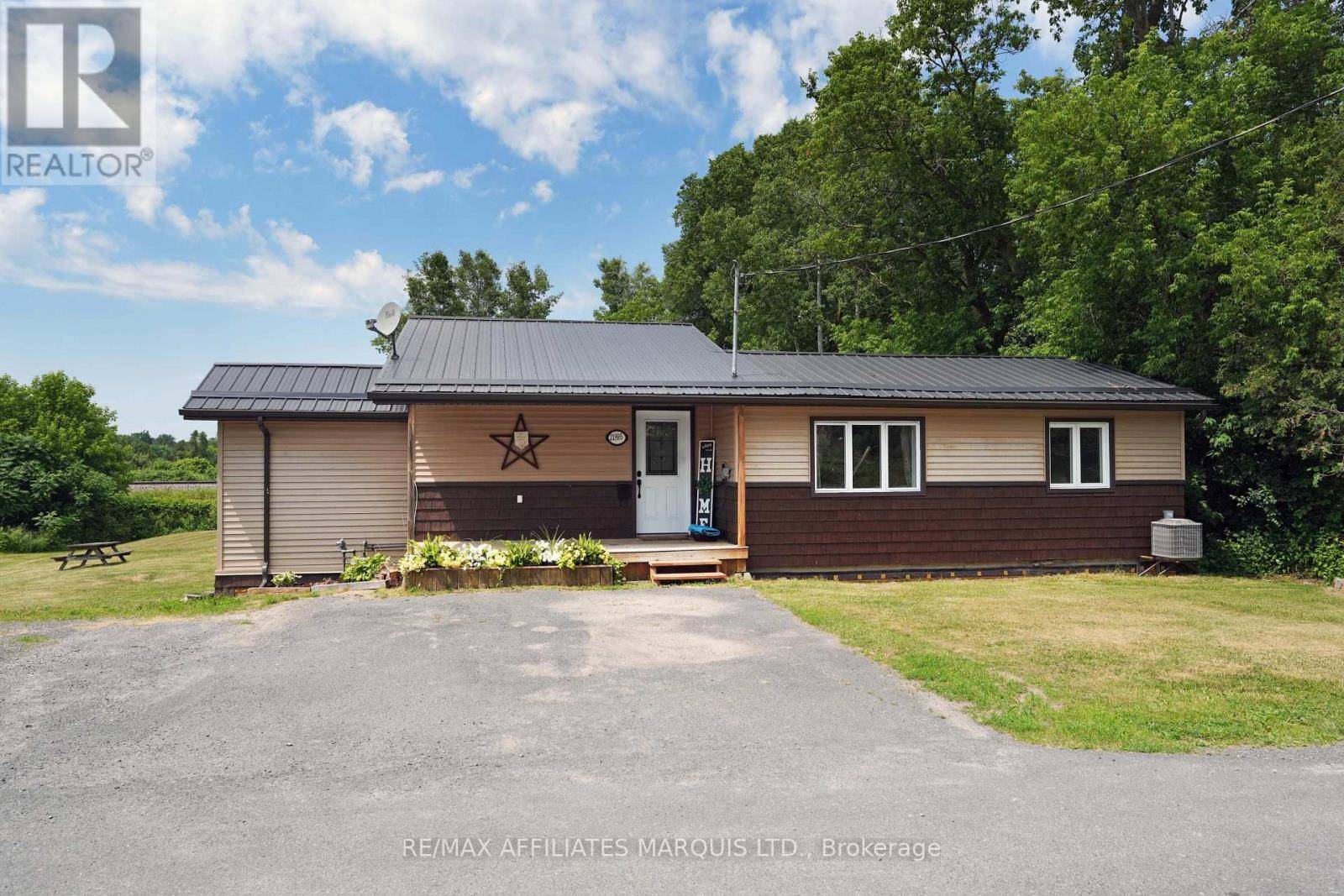 North Glengarry, ON K0B1H0,21895 SEGUIN MILL STREET