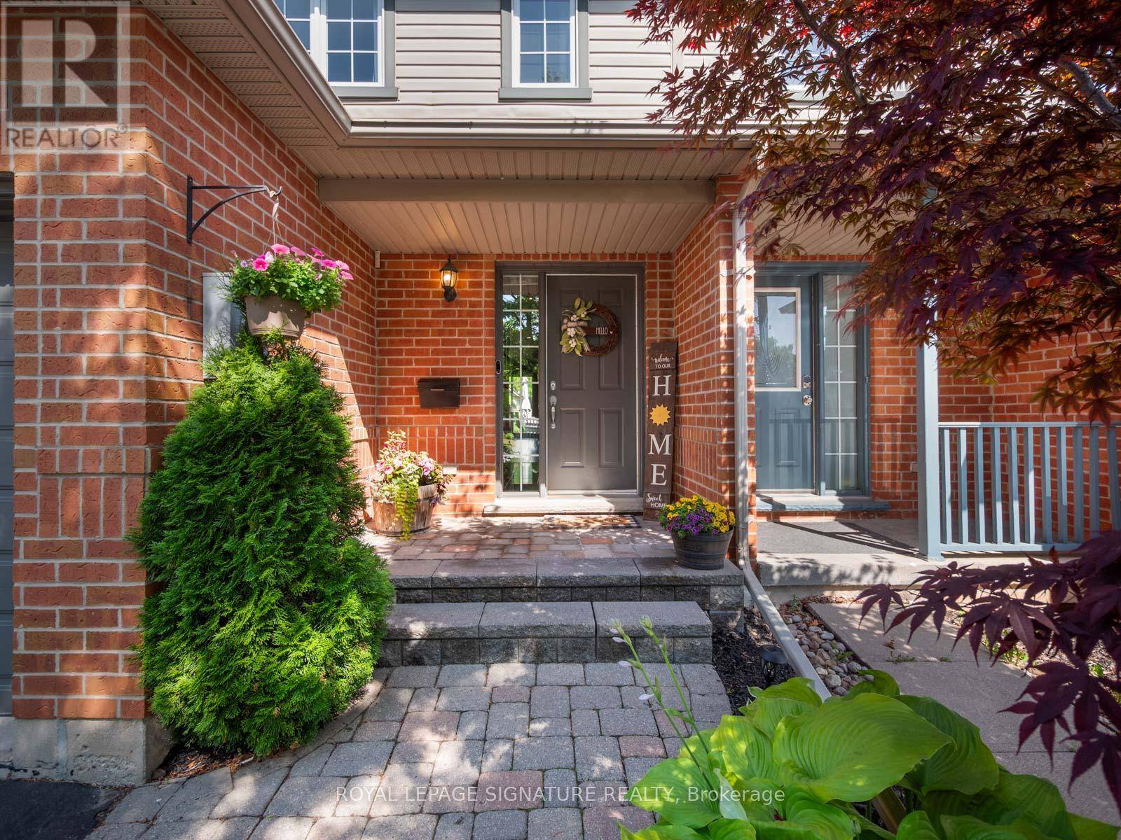Hamilton (dundas), ON L9H7N2,13 BRONTE COURT