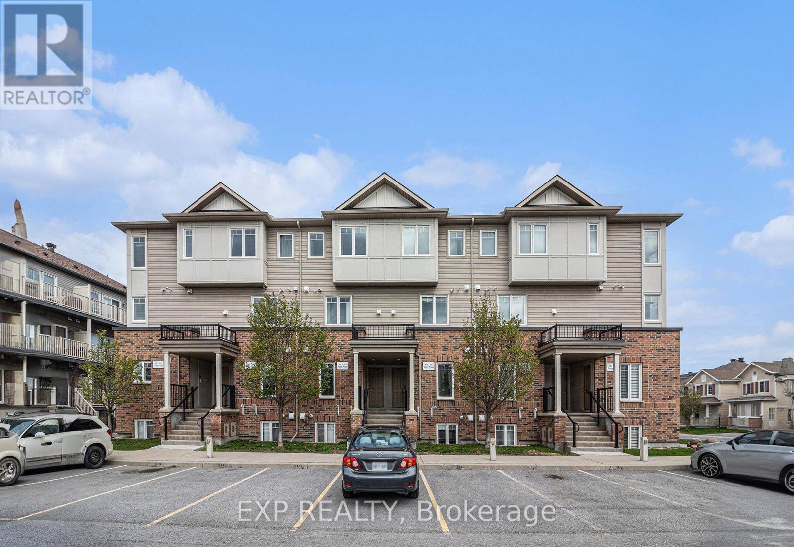 Ottawa, ON K2J5X6,250 SHANLY PRIVATE