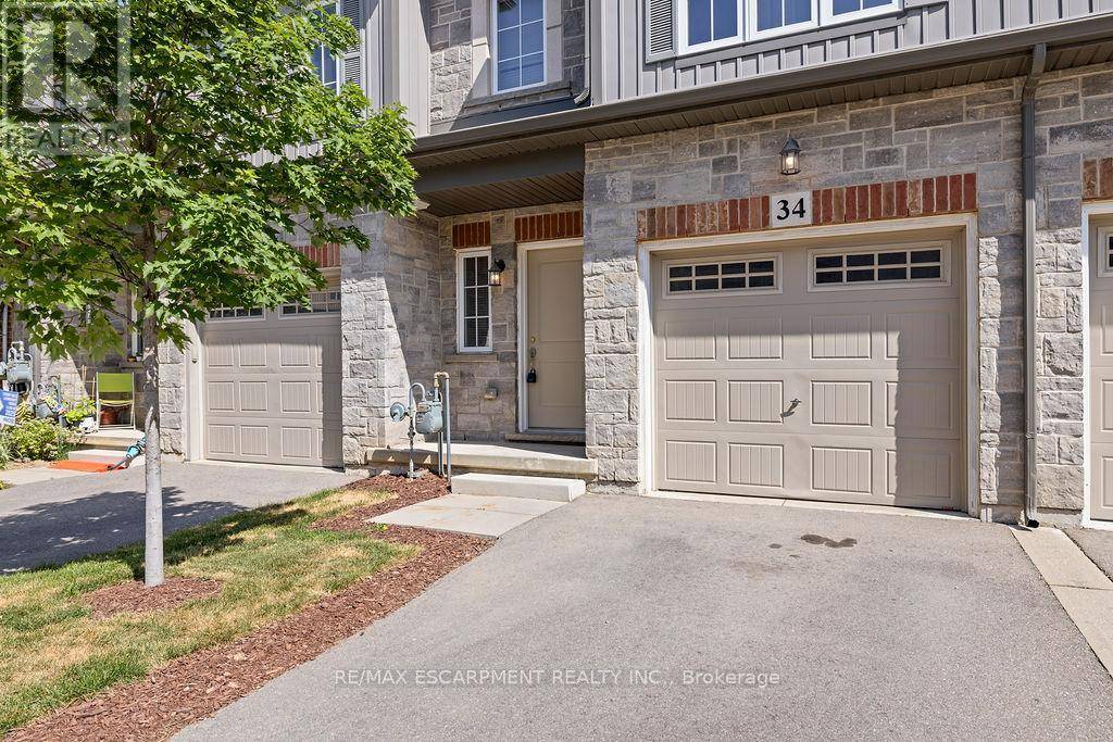 Hamilton (meadowlands), ON L9K0J9,34 DAYMAN DRIVE