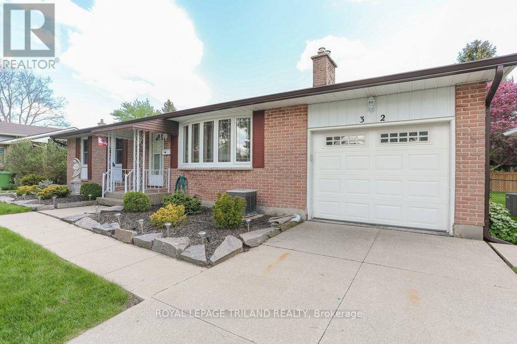St. Thomas, ON N5R1H2,32 APPLEWOOD CRESCENT