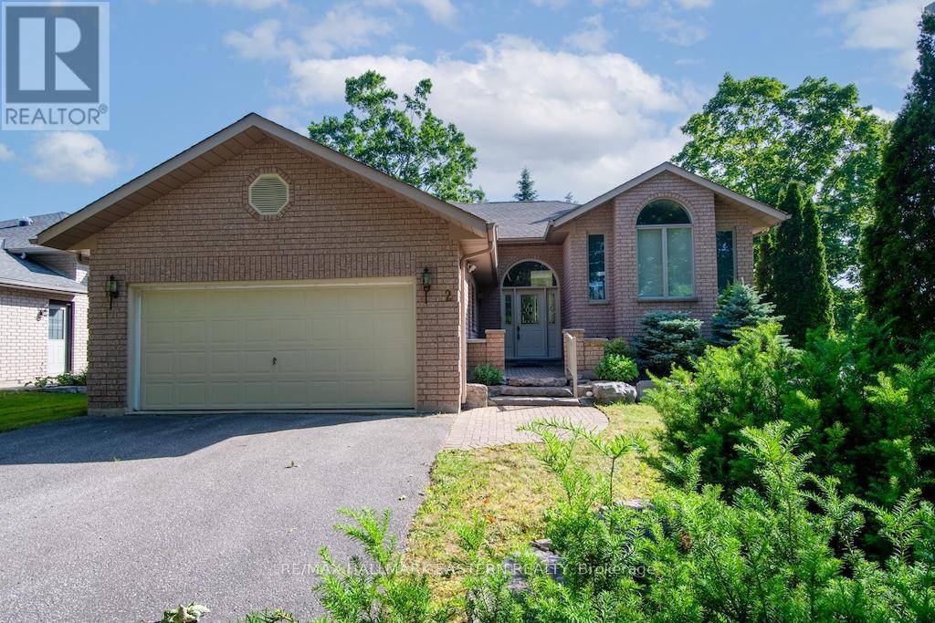 Kawartha Lakes (bobcaygeon), ON K0M1A0,2 HUNTINGWOOD CRESCENT
