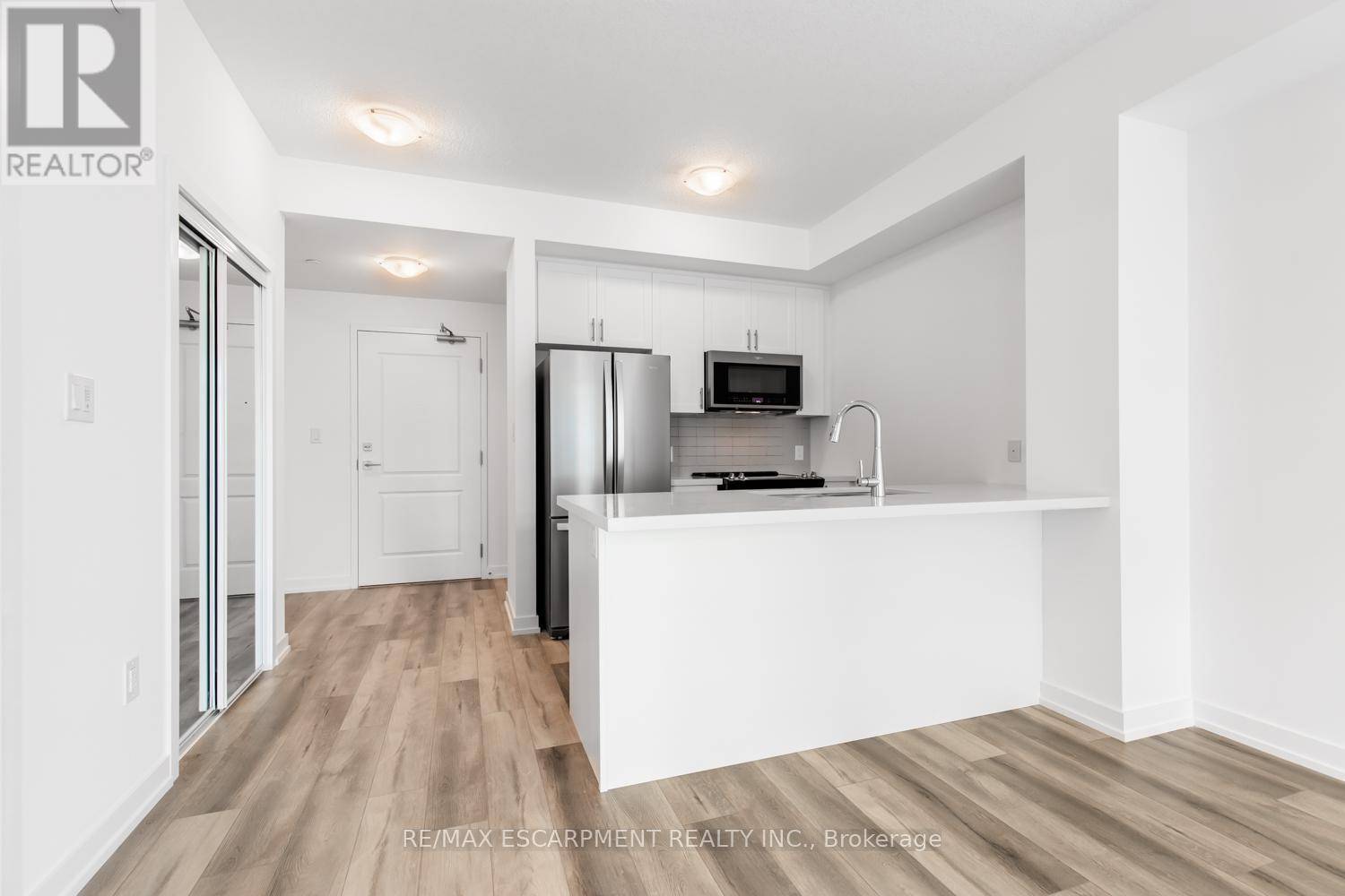 Hamilton (waterdown), ON L8B2A6,470 Dundas ST East #616
