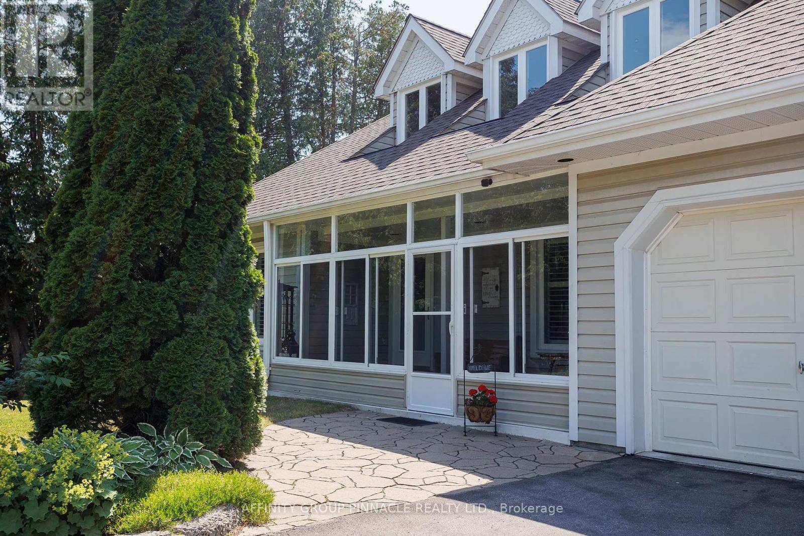 Kawartha Lakes (fenelon Falls), ON K0M1N0,51 LAGOON DRIVE
