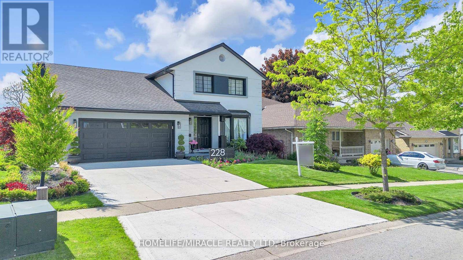 Woodstock (woodstock - South), ON N4V1A6,228 FERGUSON DRIVE