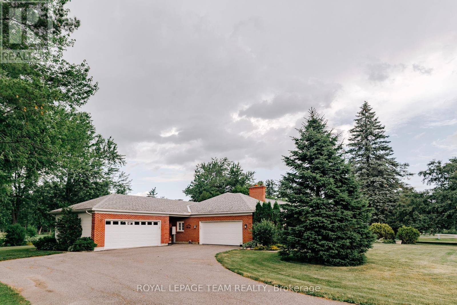 Ottawa, ON K4M1B3,1231 FAIRWAY DRIVE