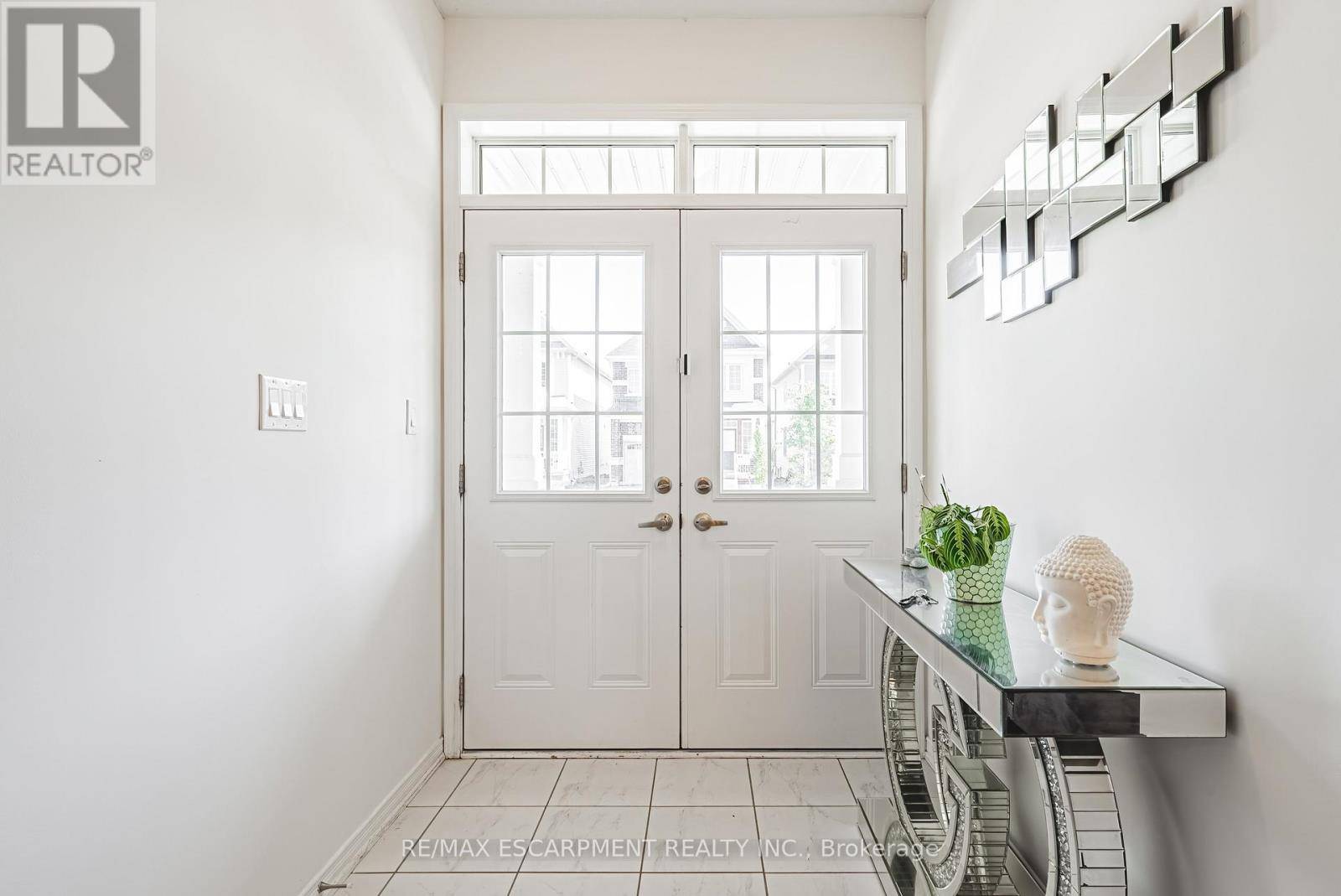 Hamilton (binbrook), ON L0R1C0,11 MCWATTERS STREET