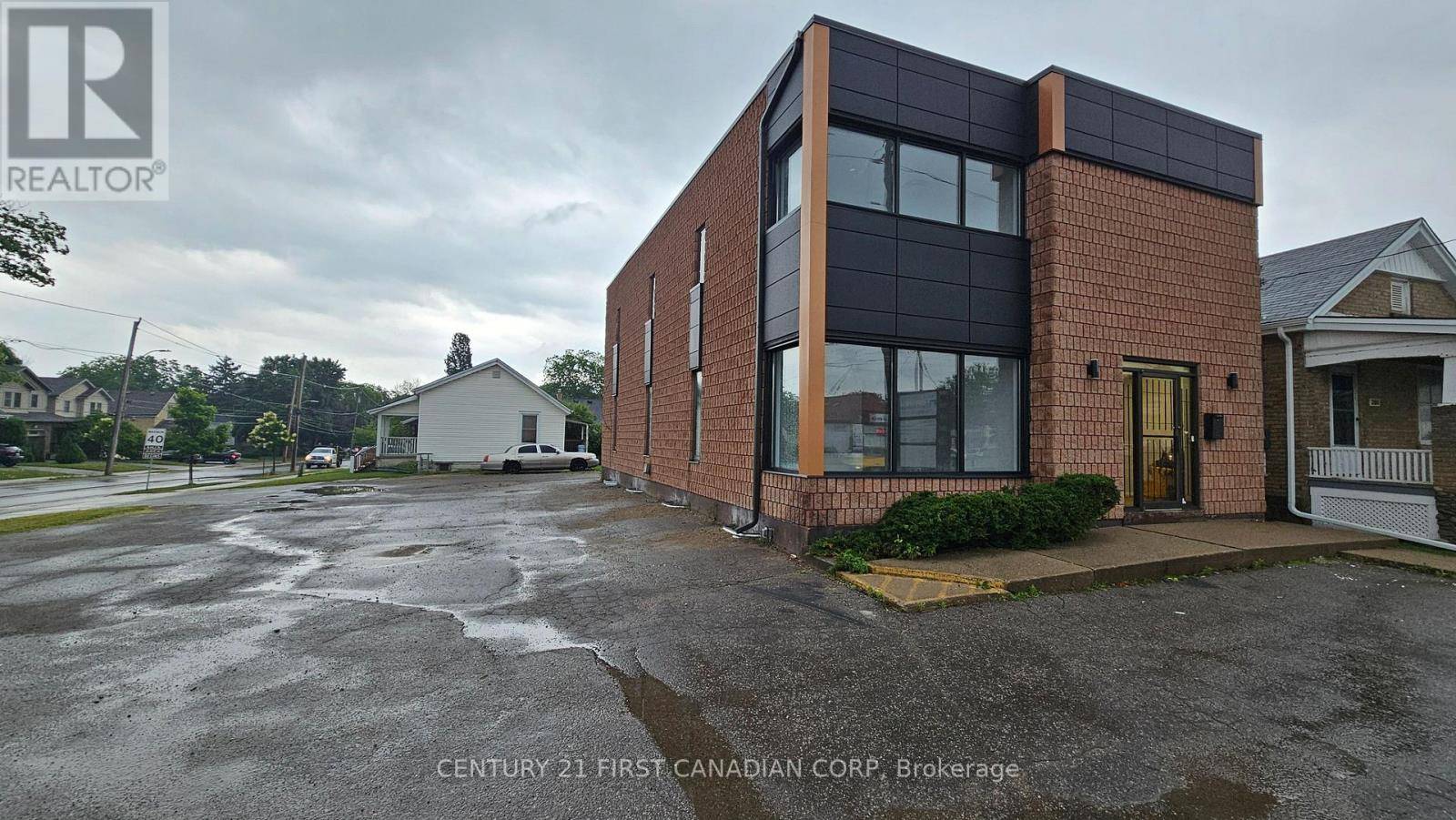 London South (south G), ON N6J2M4,394 WHARNCLIFFE ROAD S