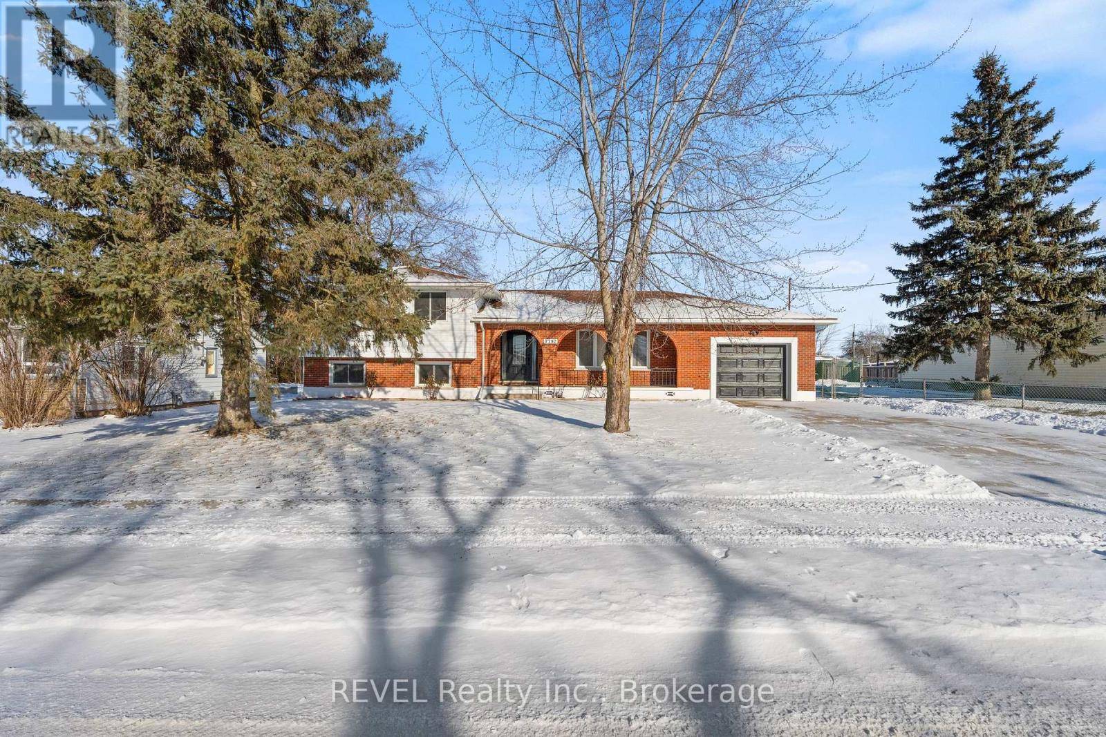 Niagara Falls (ascot), ON L2H1B6,7797 MULHERN STREET