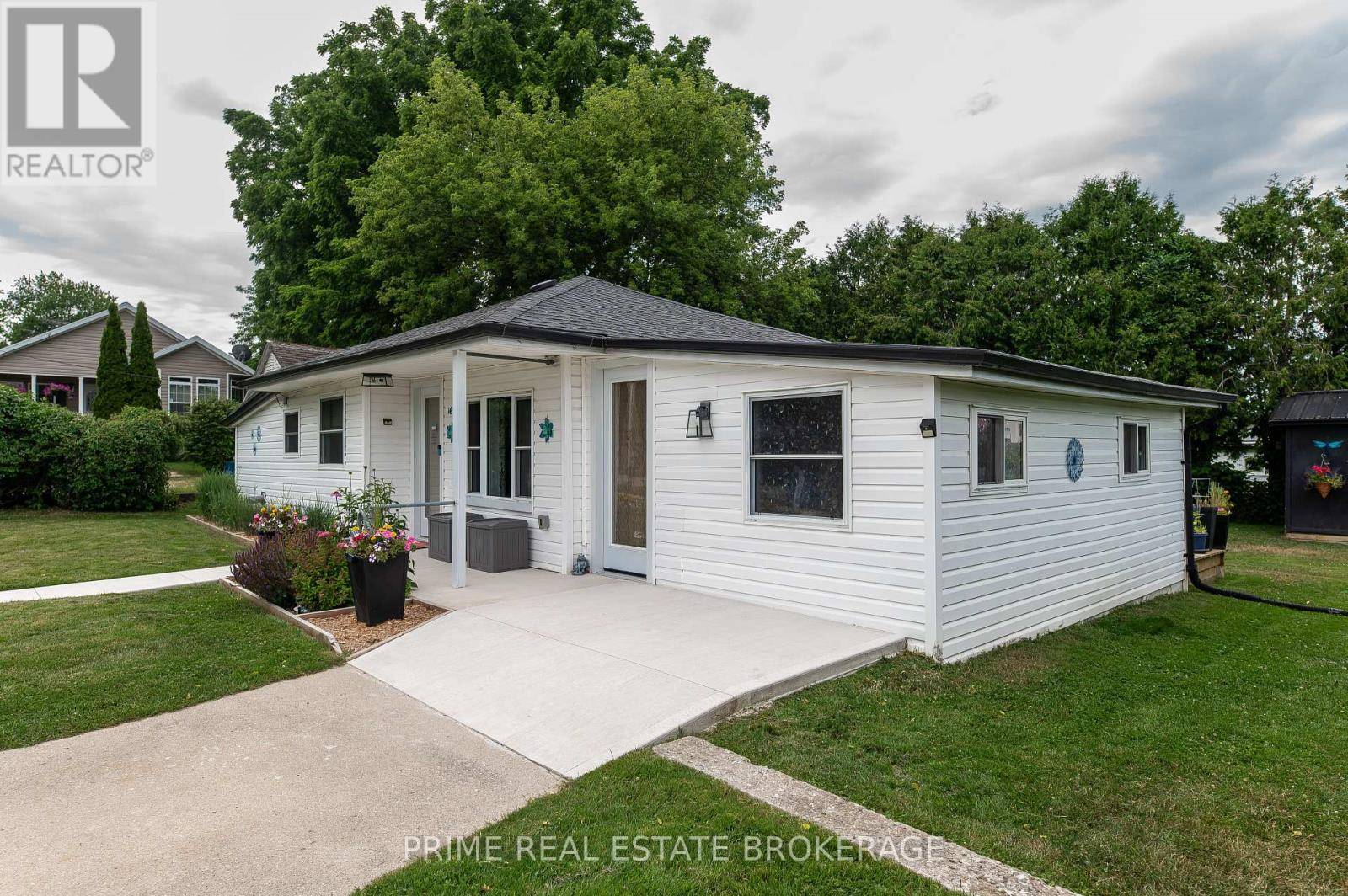 West Elgin (rodney), ON N0L2C0,169 HARPER STREET