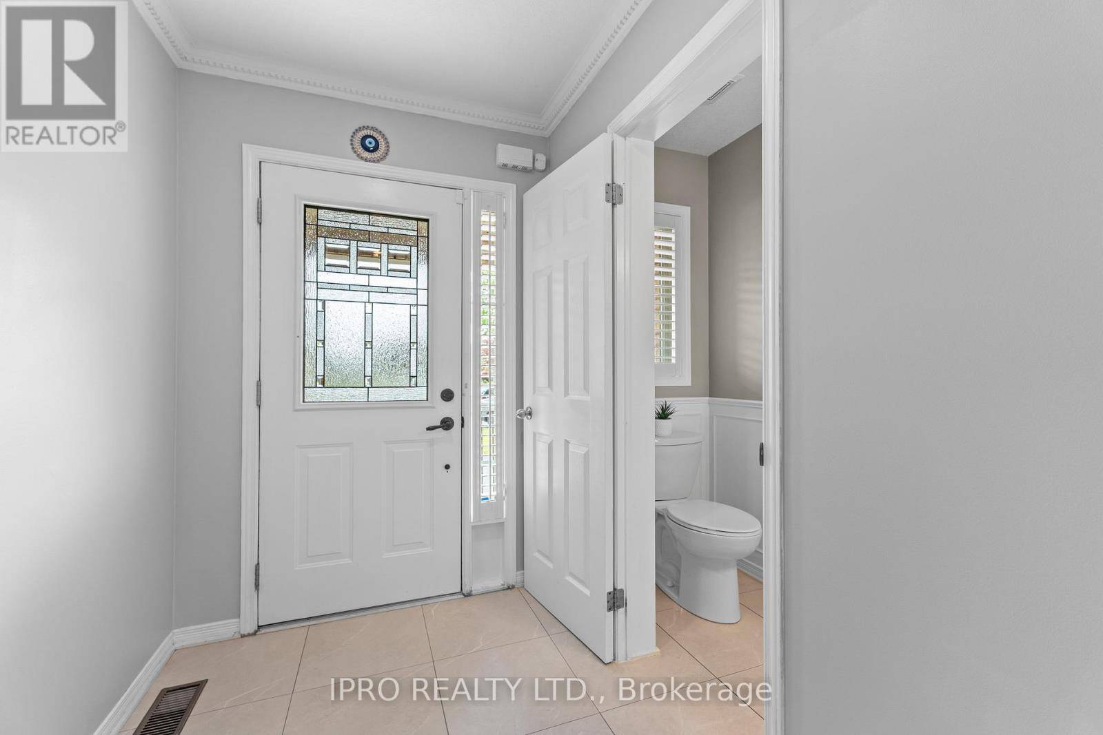 Hamilton (stoney Creek Mountain), ON L8J3Z8,42 MEADOW WOOD CRESCENT