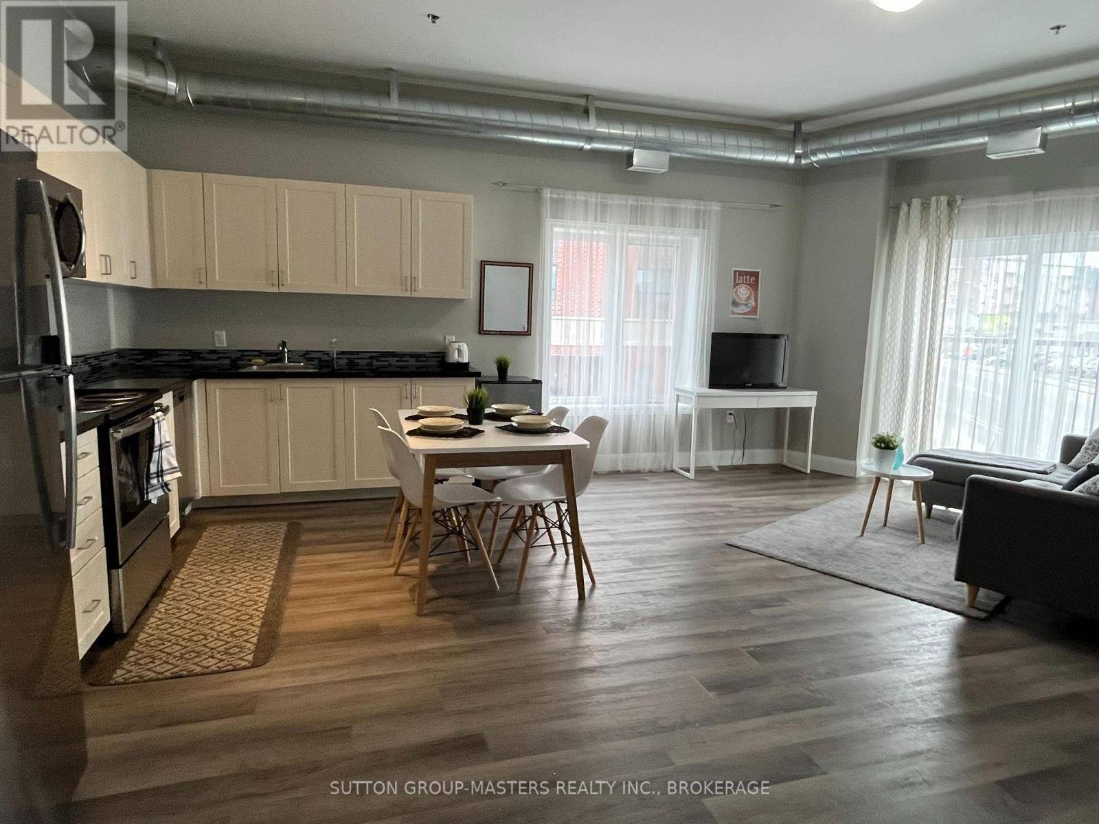 Kingston (central City East), ON K7L1E3,630 Princess ST #201