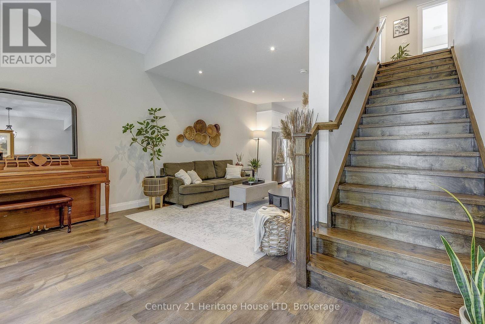 Fort Erie (crystal Beach), ON L0S1B0,354 CAMBRIDGE ROAD W