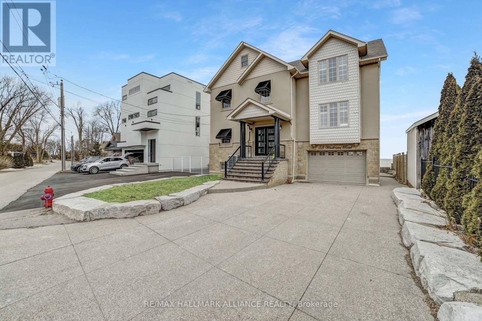 Hamilton (stoney Creek), ON L8E5G5,53 WINDEMERE ROAD