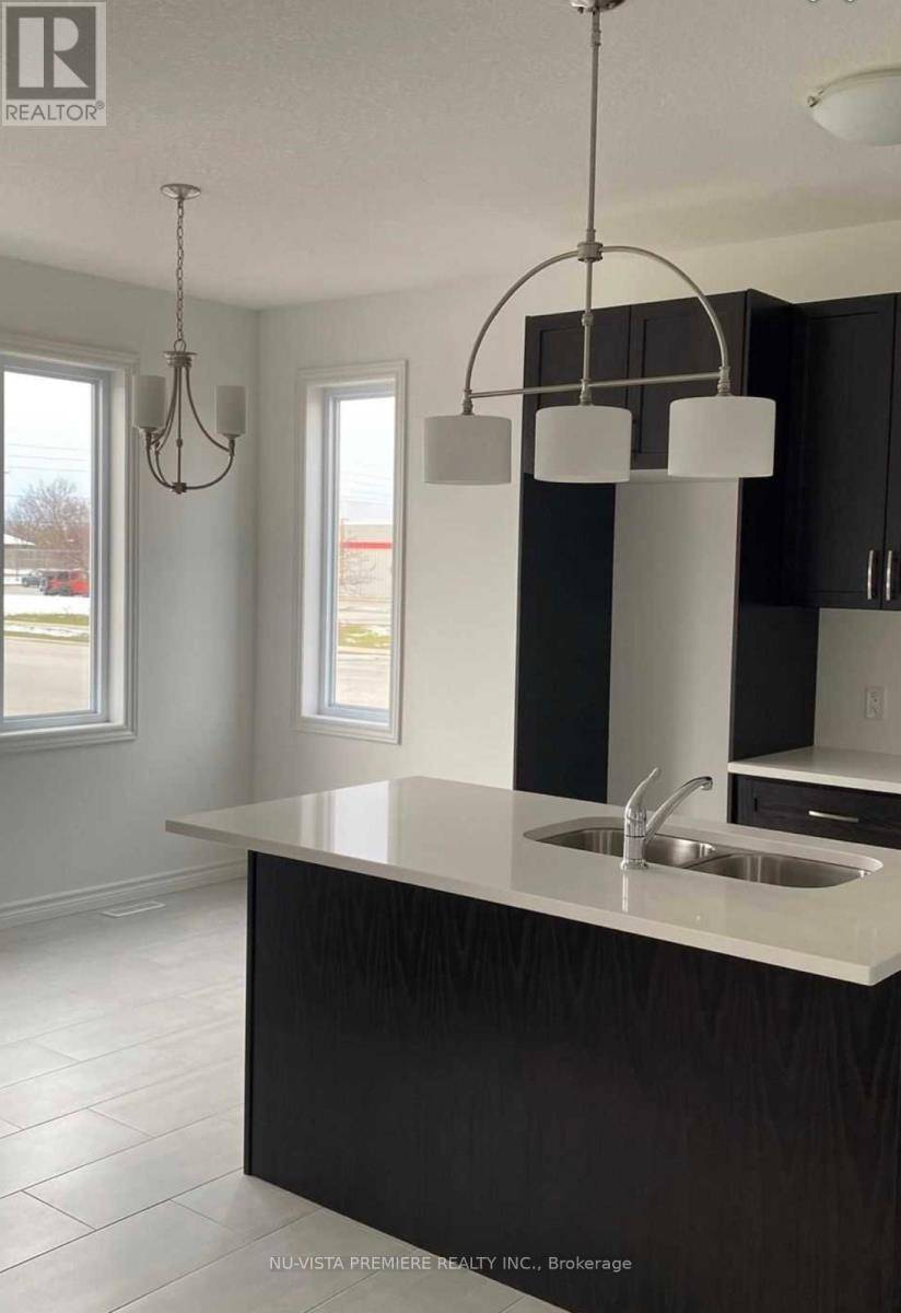 London North (north I), ON N6G0W4,1872 FINLEY CRESCENT